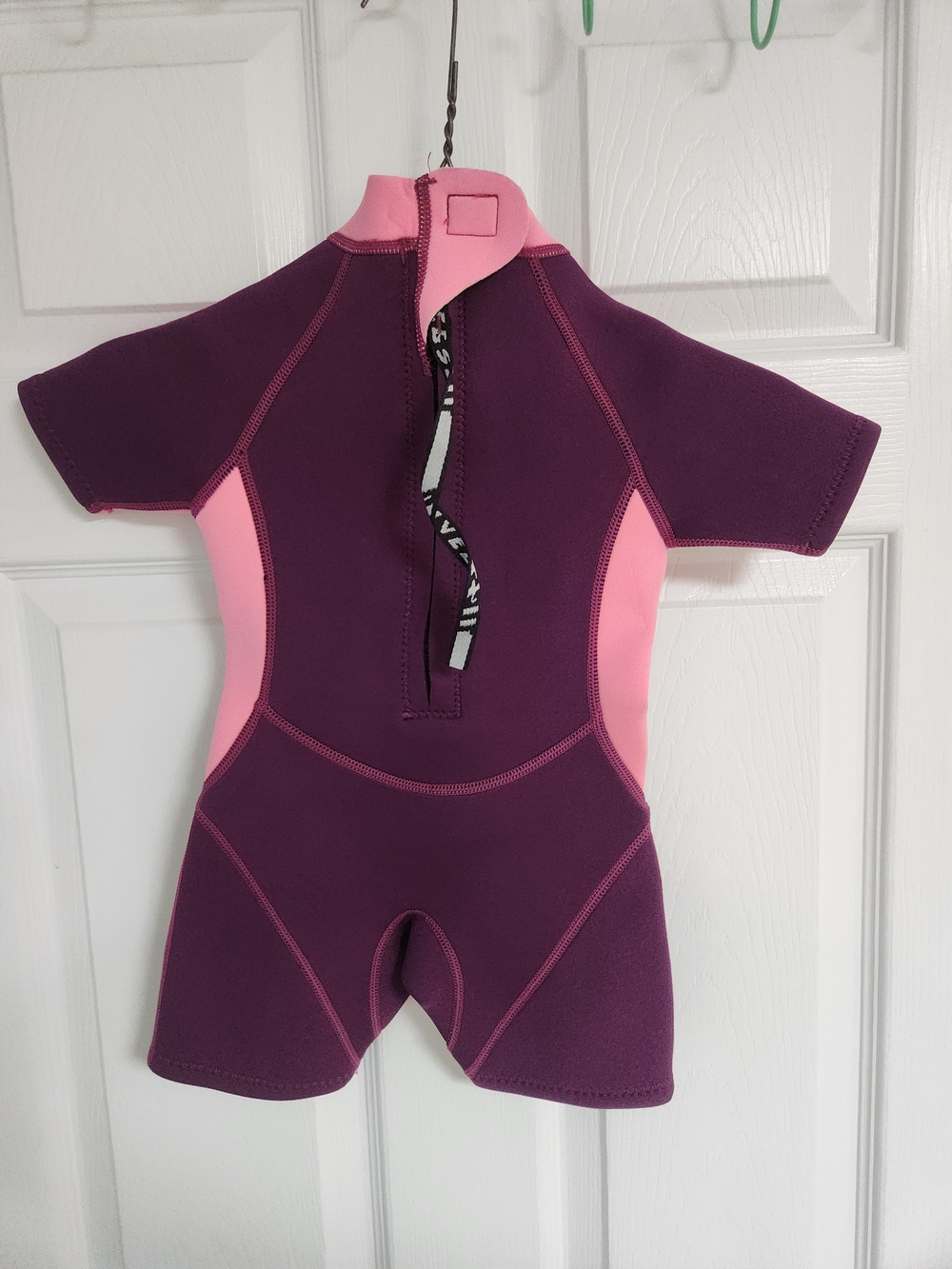 Manta Kids Short-Sleeve Neoprene Swim Suit - Purple/Pink